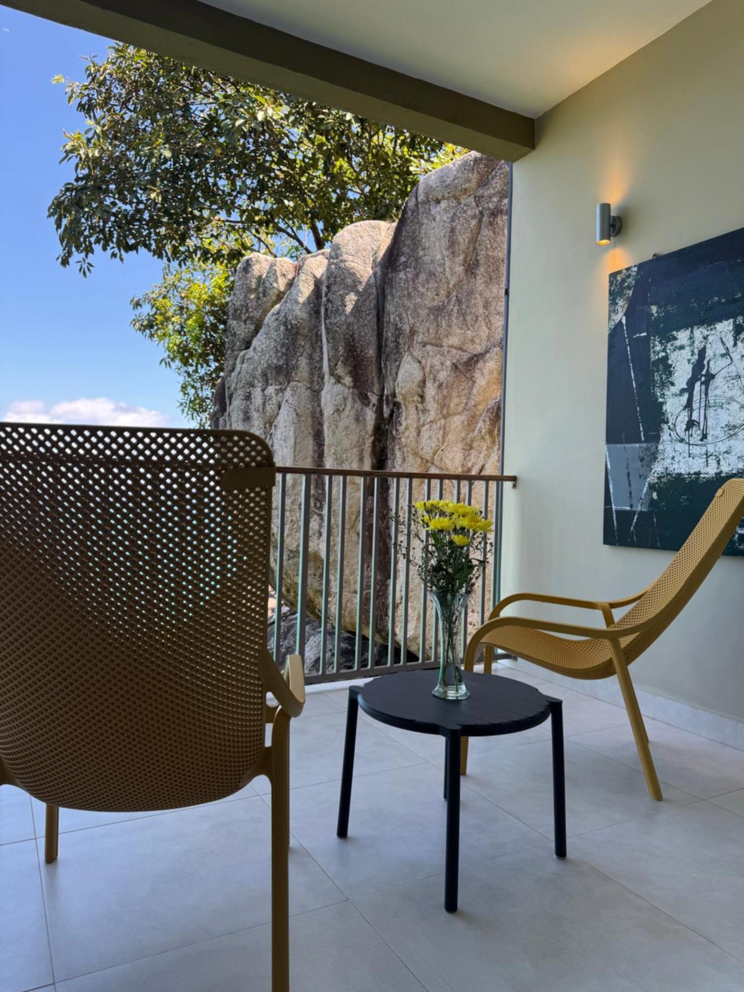 Maka Bay Self Catering Apartment Victoria Exterior foto
